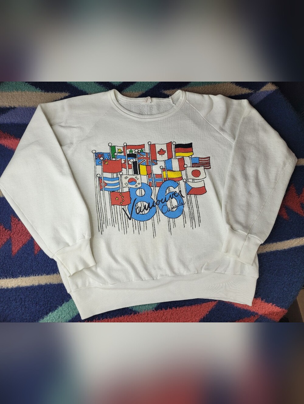 Vintage 1986 Expo 86 World's Fair Vancouver Canada Sweatshirt White